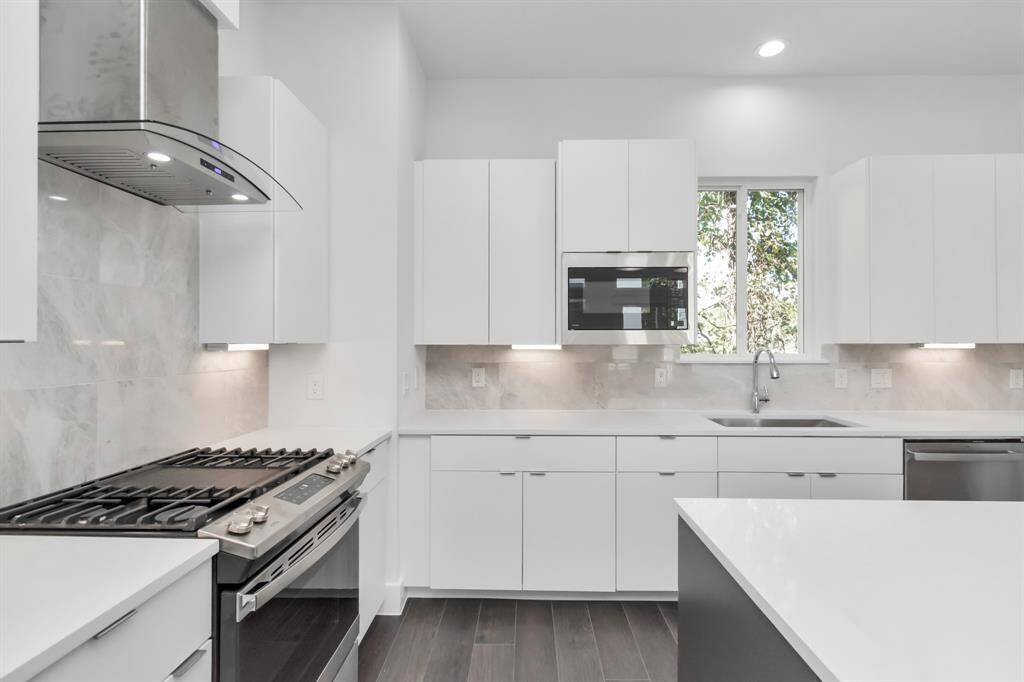 Gas cooktop