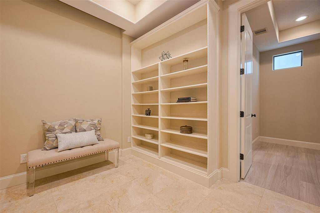 Versatile space before entering the downstairs bedroom/office