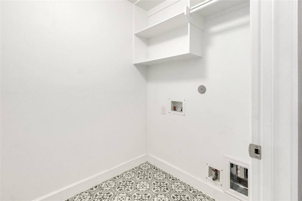 Washer/Dryer room