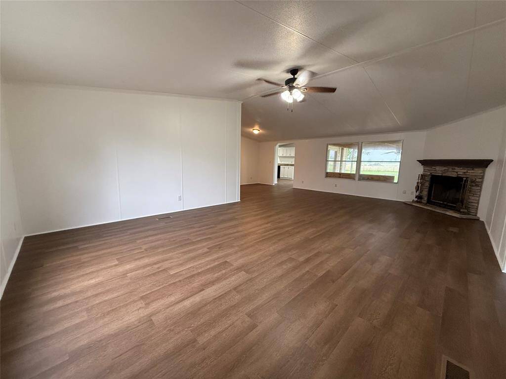 Right view toward fireplace