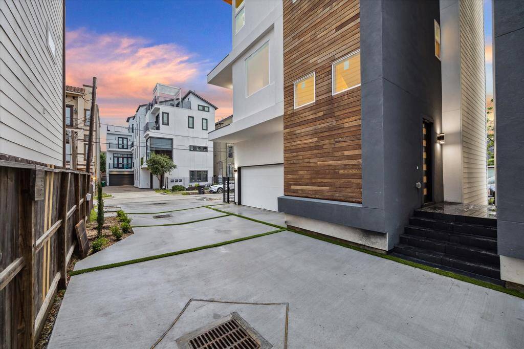 Wider driveway for easier ingress/egress