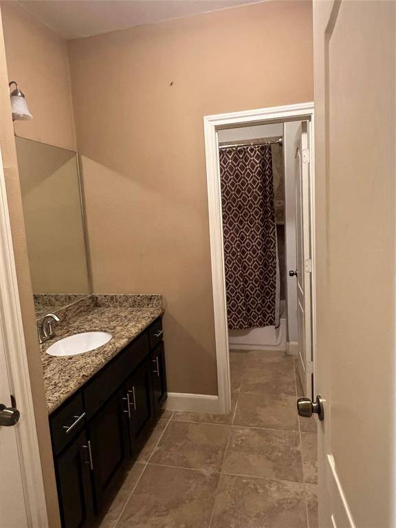 full bathroom down stairs