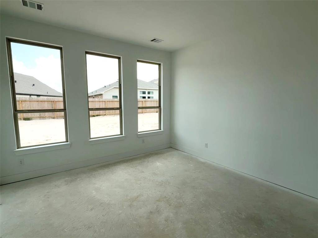 A huge primary bedroom offers so many options for your furniture placement.