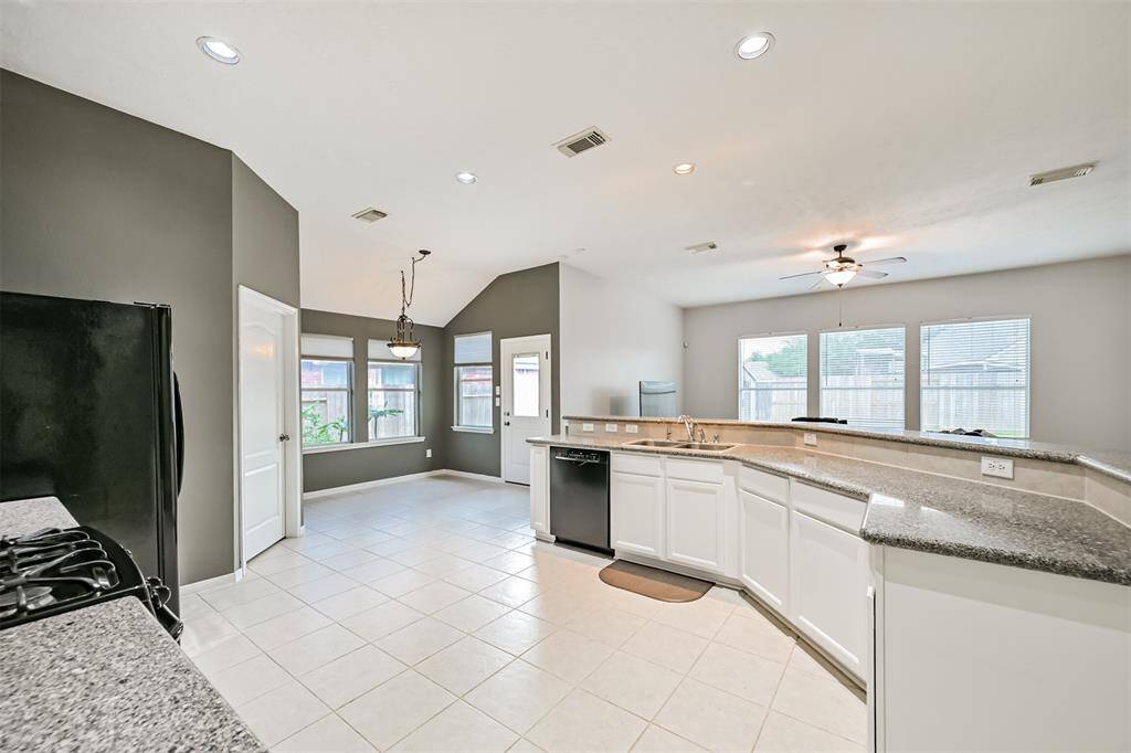 Spacious open kitchen
