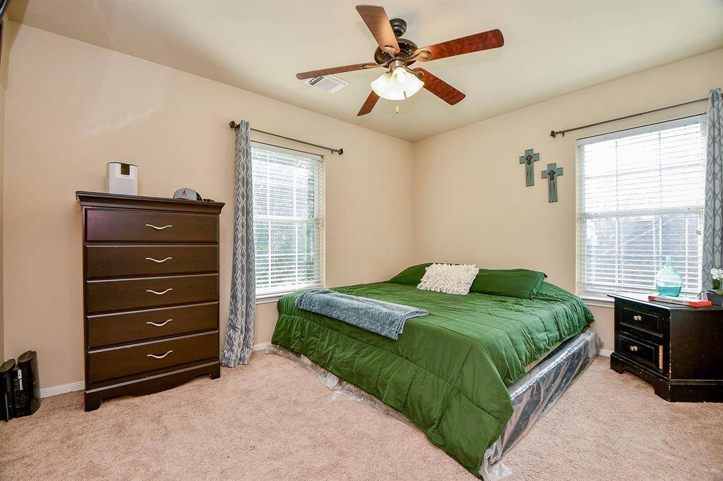 Third guest bedroom.