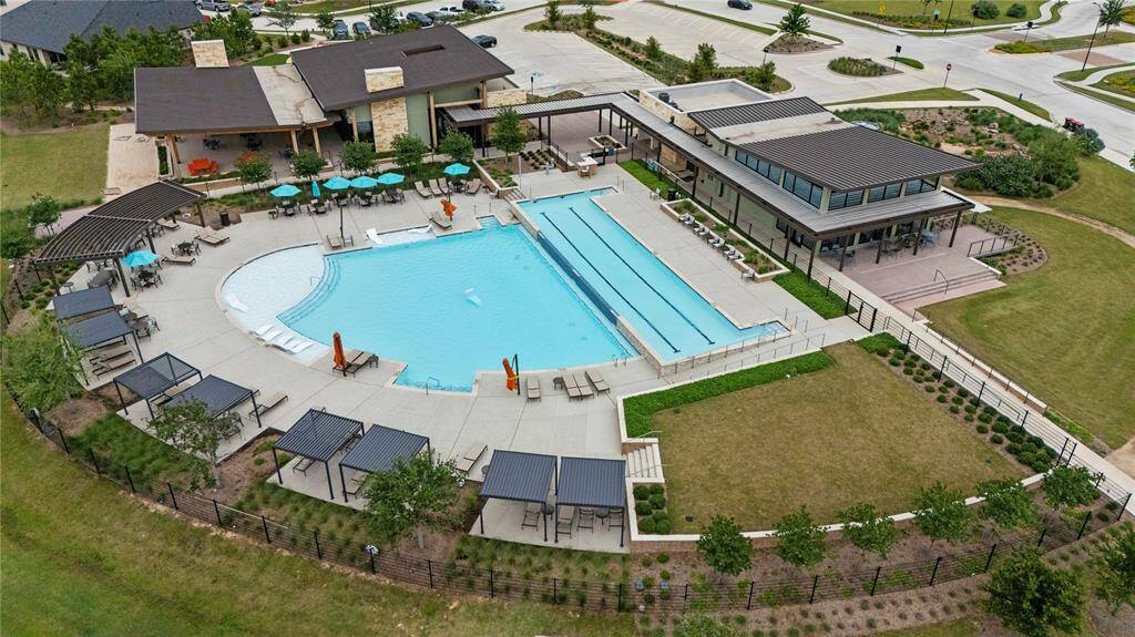 Swimming complex at Lakeside Landing boasts a resort-style pool with beach entry and lap pool.