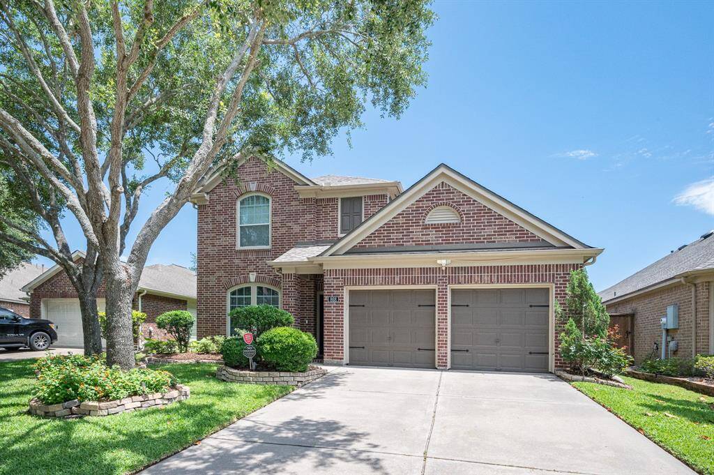 Ideally situated near shopping, dining, beautiful neighborhood lakes, and fantastic community amenities.
