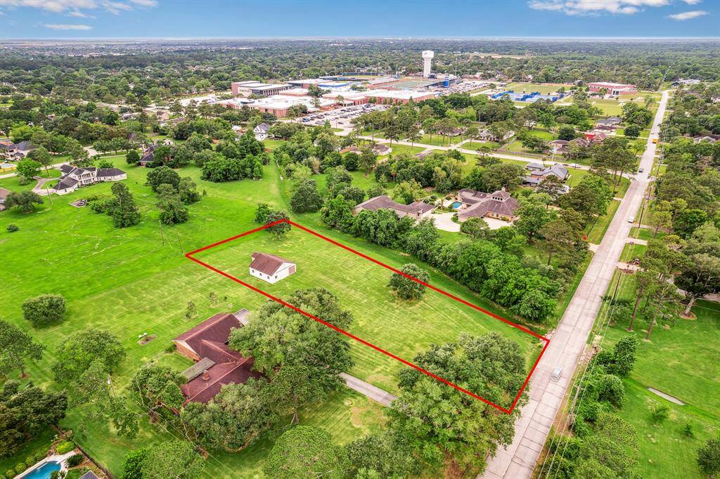 Notice Friendswood High School at the top of the pic