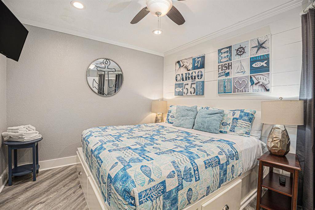 All Bedrooms feature an en-suite bath!
