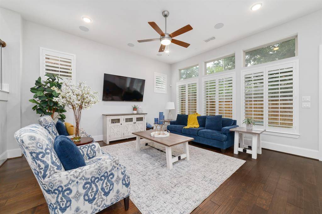 Cozy and open living room