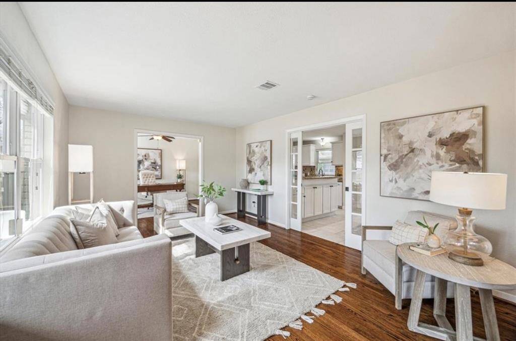 Wood flooring for easy maintaince