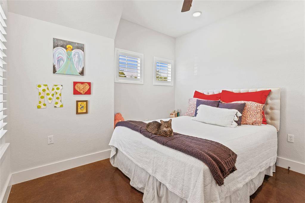 Secondary bedroom. 1 of 2 that share an en suite.