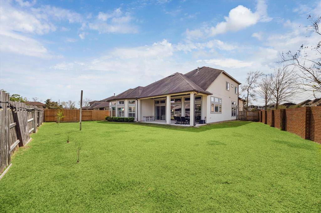 Be the hero—add the pool! This nearly 1/4-acre cul-de-sac lot provides plenty of space to create your dream outdoor oasis, with room for a pool, patio, and more. The possibilities are endless!