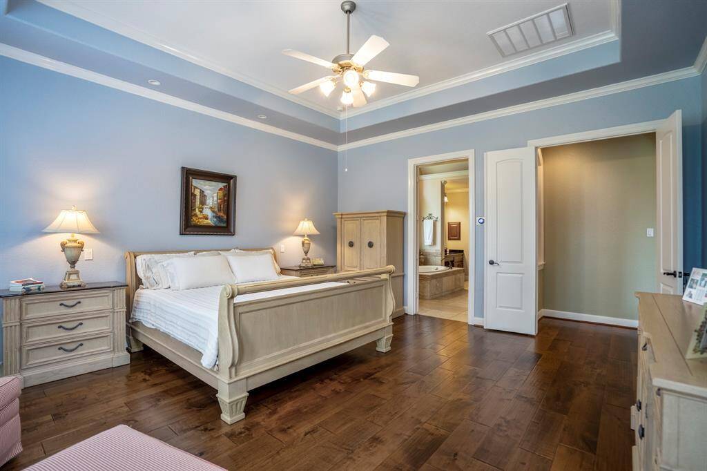 Gleaming wood floors, and powder blue french inspired natural tones invite you to close the doors and take time for reinvigorating rest.