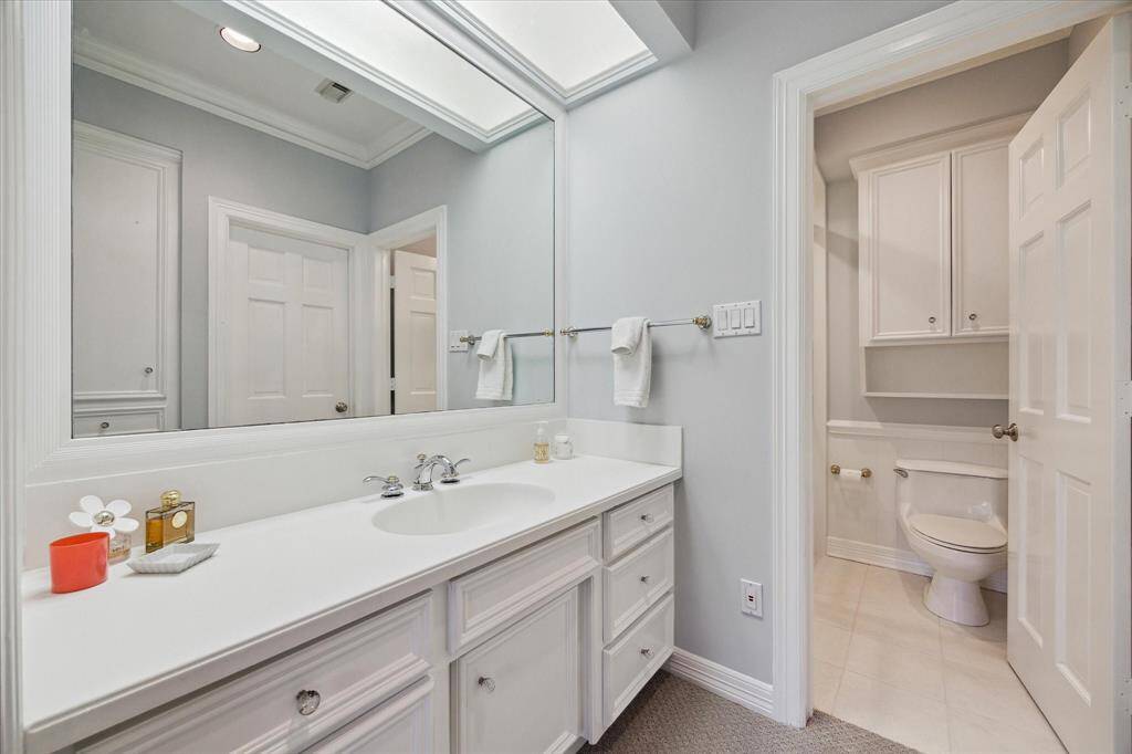 En-suite bathroom adds privacy and attention to details.