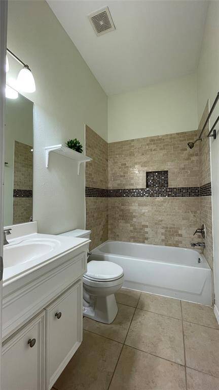 Secondary bathroom