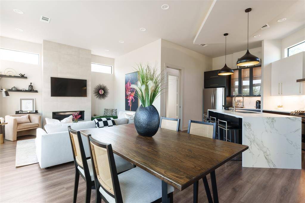 The main living area features Open Floor plan prefect for entertaining!