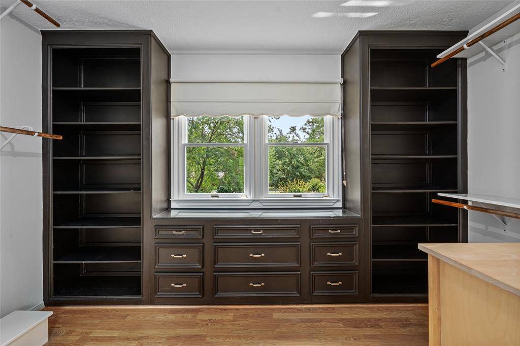 Spacious walk-in closet