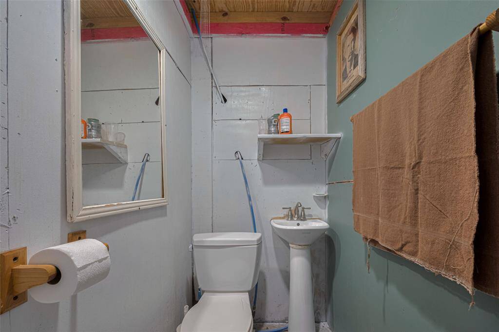 Ground floor half bath