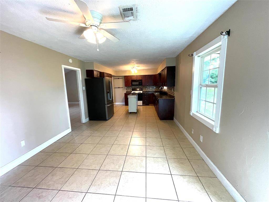 Spacious open floor plan with great flow from living to kitchen.