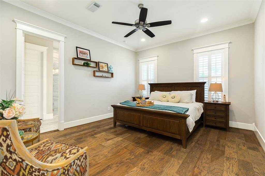 Primary bathroom suite located on first level.