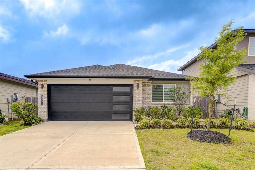 Welcome Home to 12370 Ermine St.