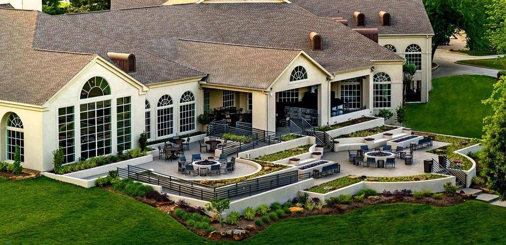 Bentwater Country Club restaurant and bar and swimming pool.  Enjoy full food and beverage service on your member account, live the Country Club lifestyle!