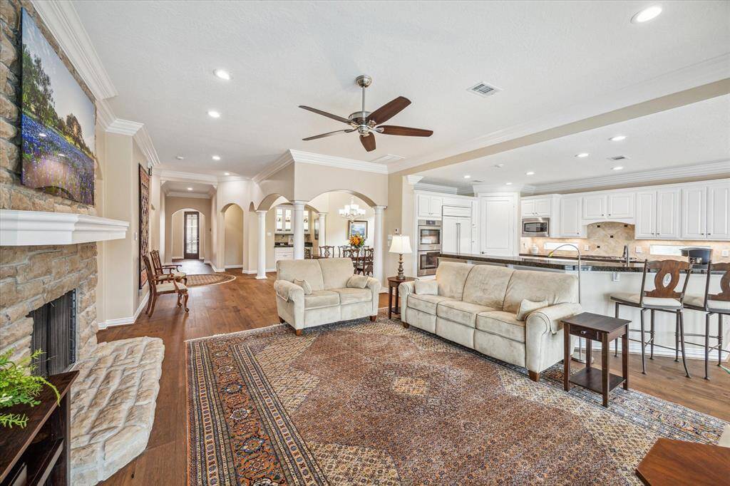 This home boasts a great open floor plan, enhanced by LED lighting that adds brightness and energy efficiency, creating a light-filled, airy atmosphere throughout.
