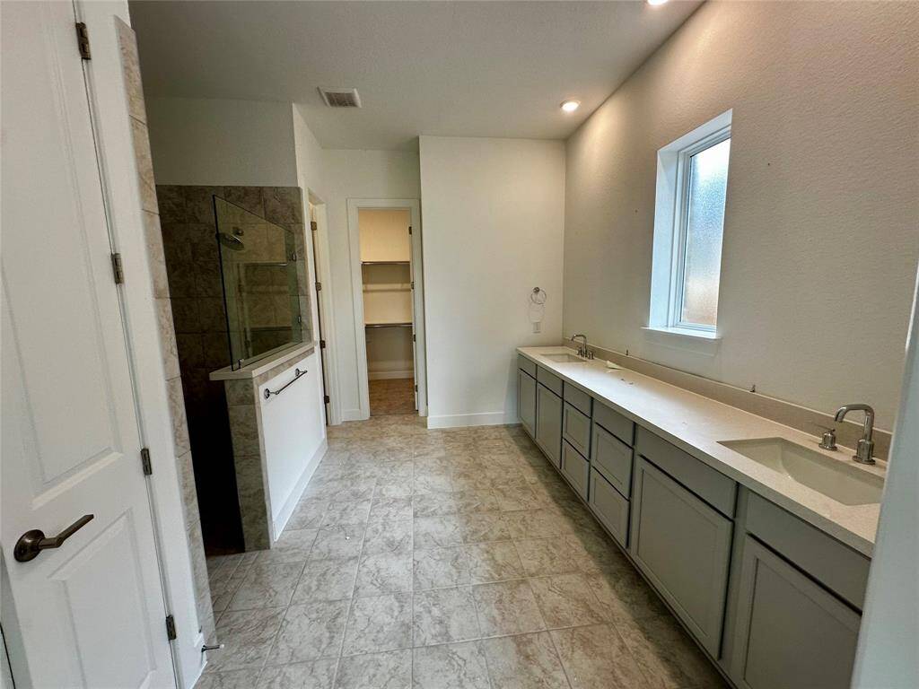 1401 River Point Drive ~ Under construction