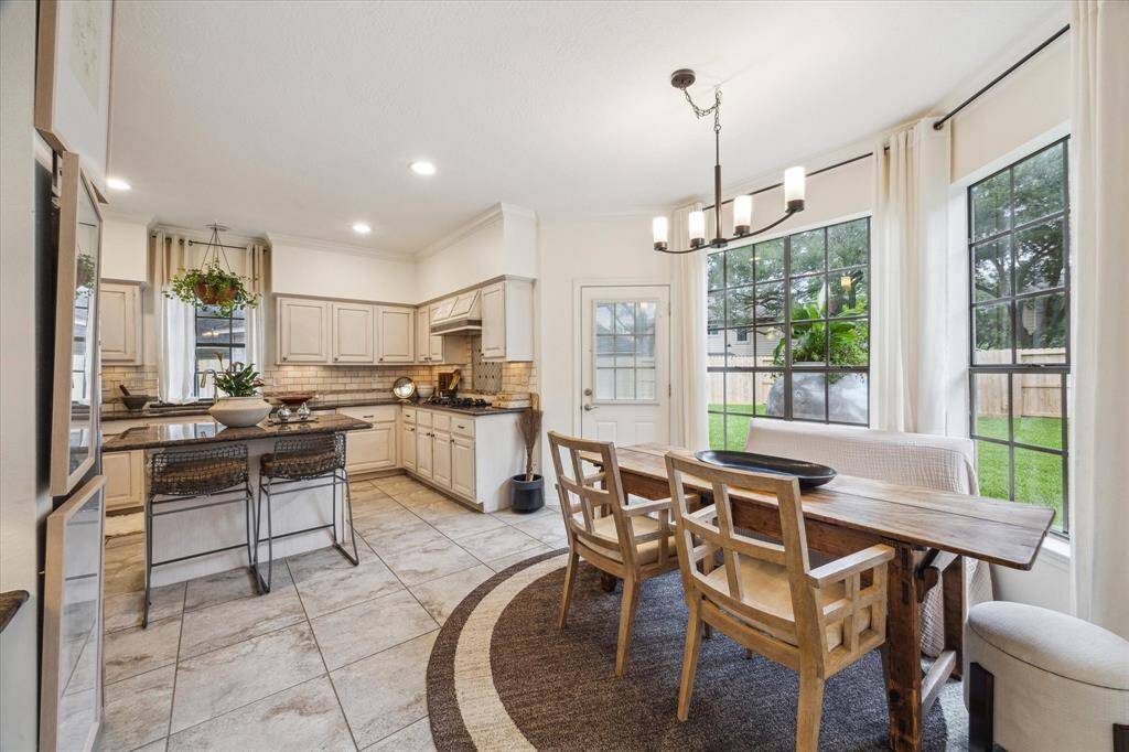 Breakfast nook
