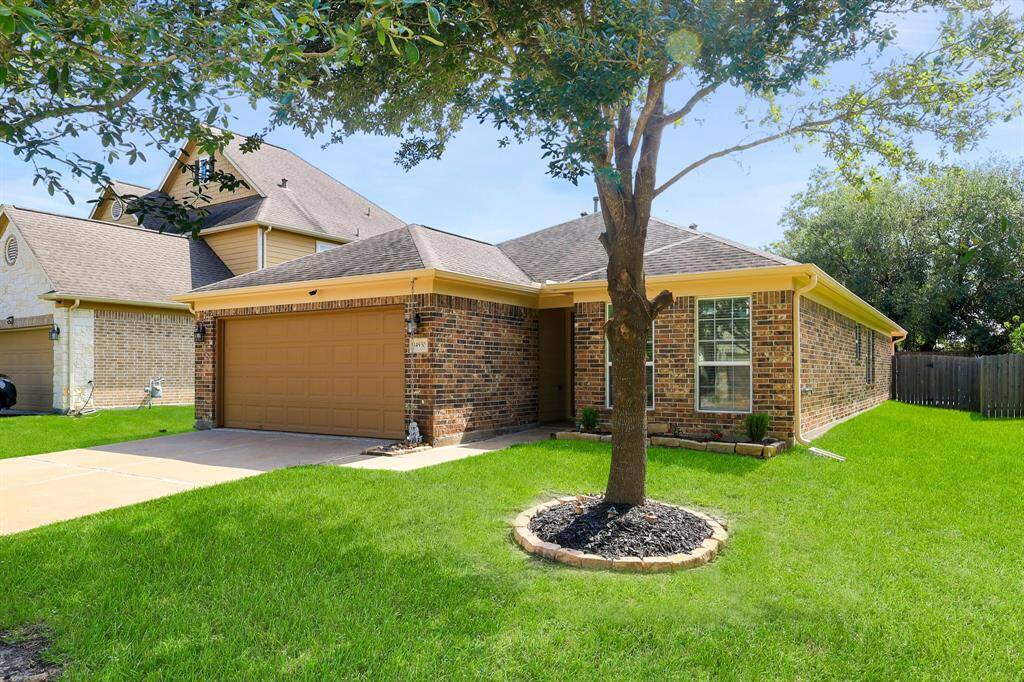 Welcome to 14930 Twilight Knoll Trail. This charming single-story home features a two-car garage, a well-maintained lawn, and a welcoming front entrance. Large windows provide ample natural light, and mature trees add to the curb appeal.