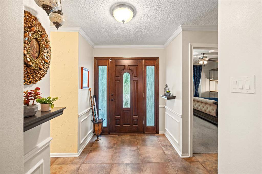 Entry/Entrance to Primary Suite