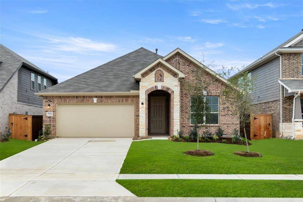 Welcome to the COTTONWOOD II plan by HistoryMaker Homes!