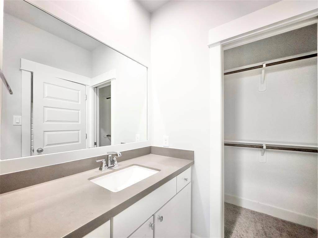 Second floor Jack and Jill  bathroom