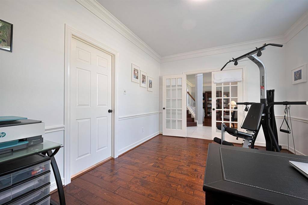 The office also has private entry to the kitchen