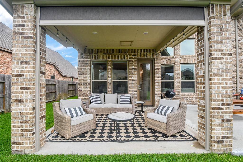 Lovely back patio to enjoy morning coffee or evening grill outs!