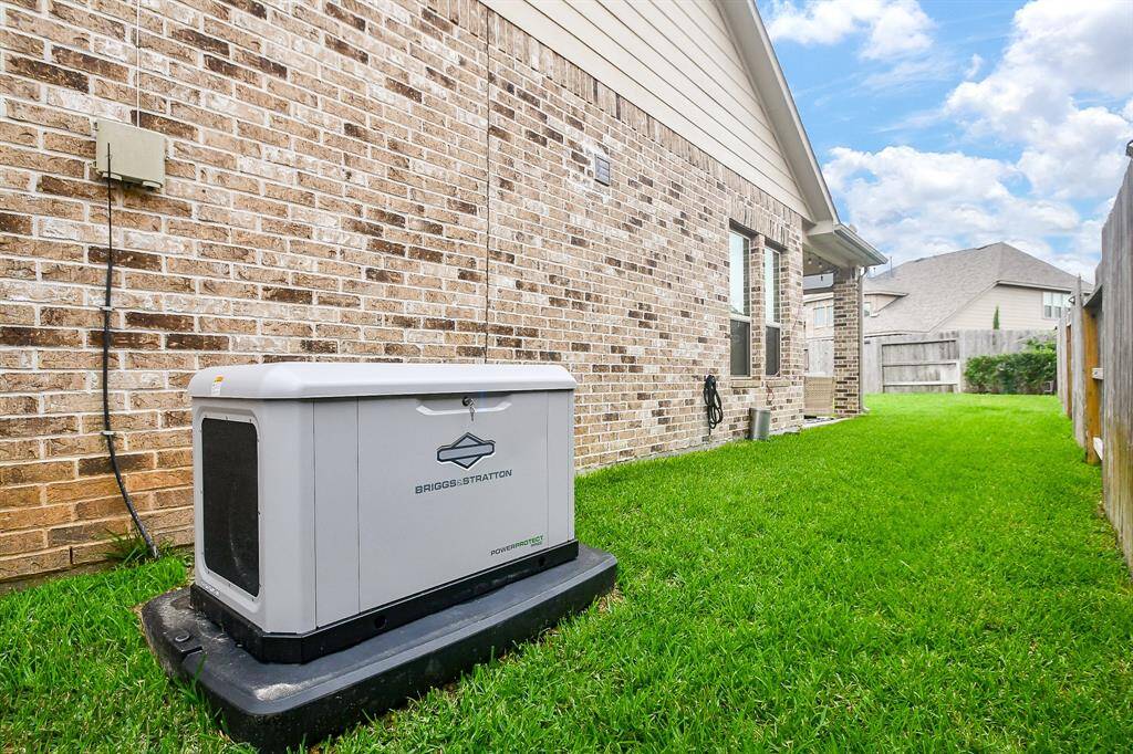 Generator recently added! Don't be without power!
