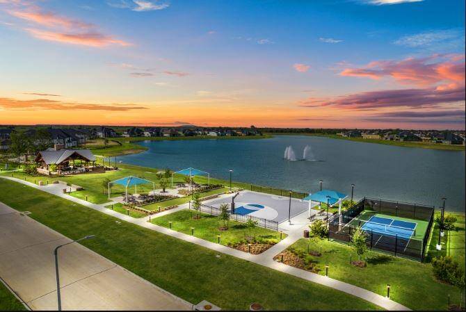 Avalon at Friendswood Community