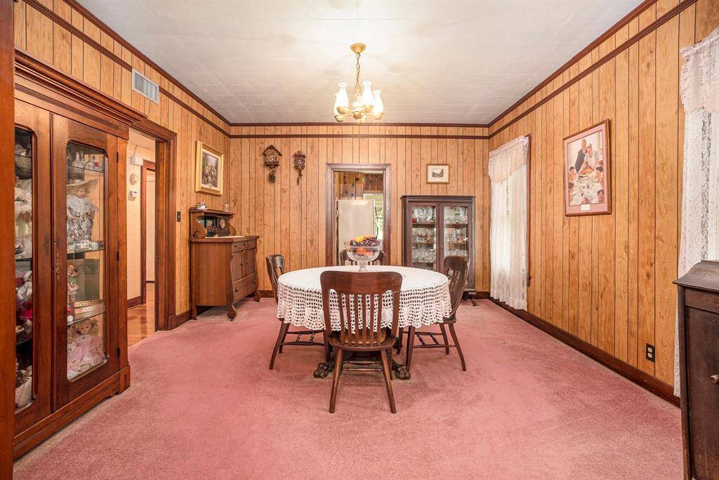 LARGE DINING ROOM OFF LIVING ROOM AND KITCHEN