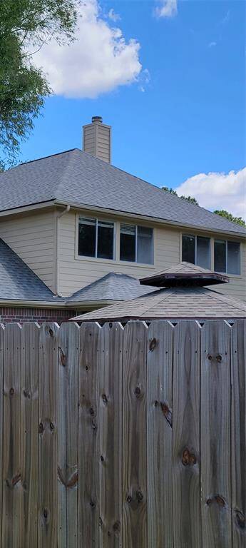 Brand New Roof and Side Panels!!!
