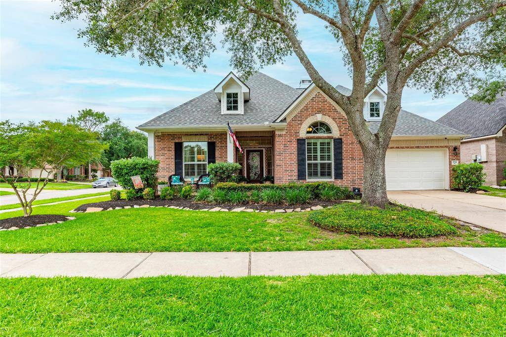 Welcome to this stunning one story home