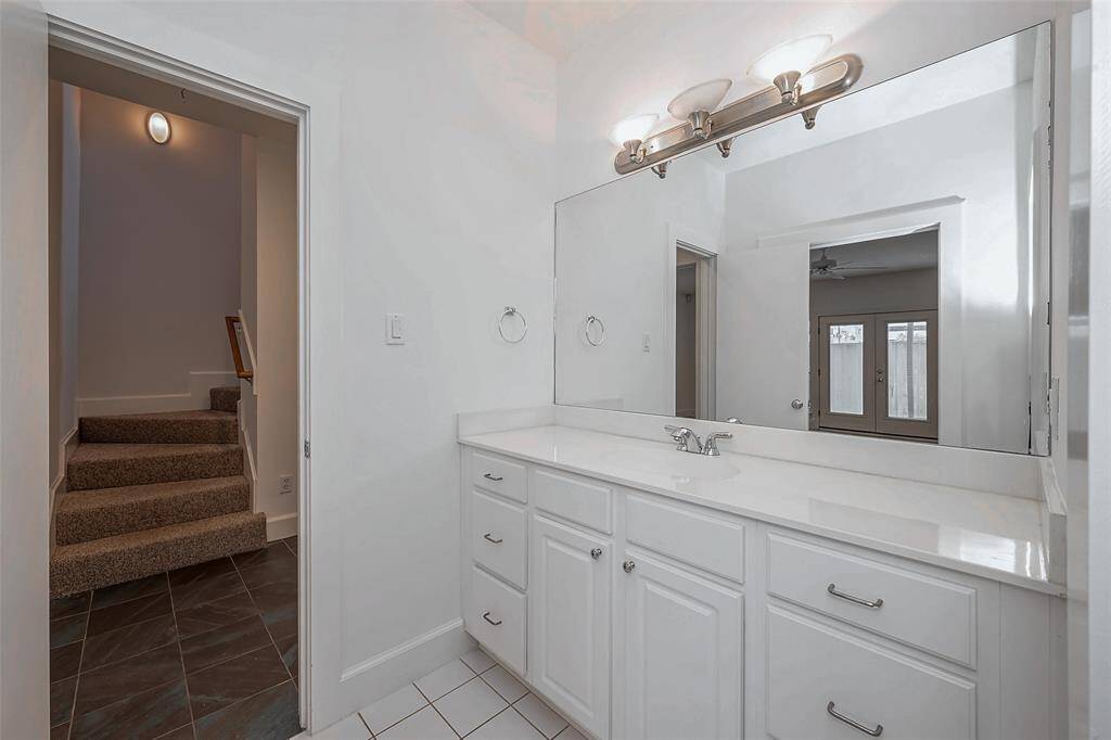 Secondary bath.
