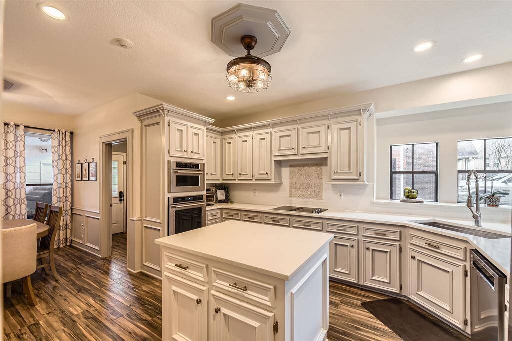 Kitchen Island