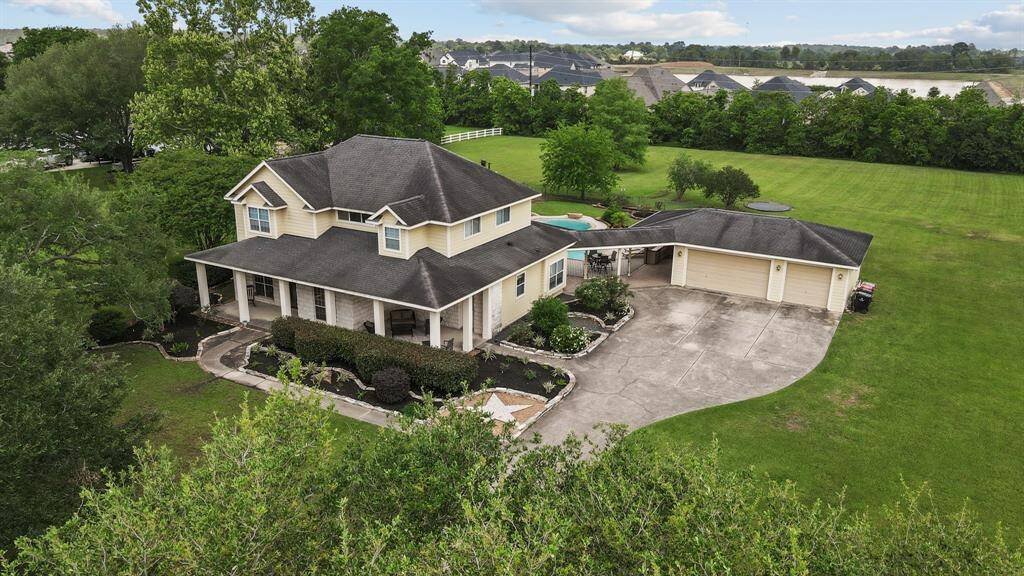 This stately home offers lots of space inside the home and outside the home