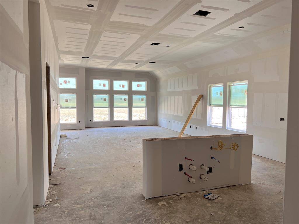 living area/kitchen