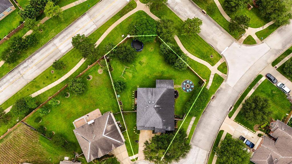 Situated on a premium corner, cul-de-sac lot within walking distance to the athletic center. The premier master planned community is simply a great place to live and raise a family!