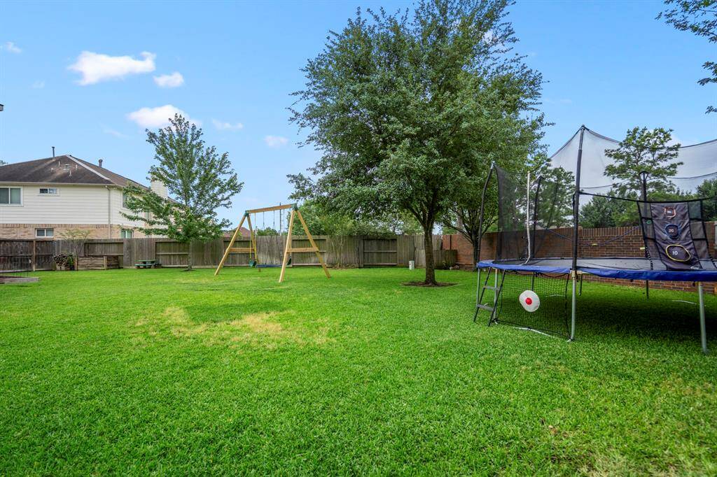 There is plenty of space to put in a pool, if you so desire, although Gleannloch Farms offers several options to residents with 3 community pools, offering everything your family could need.