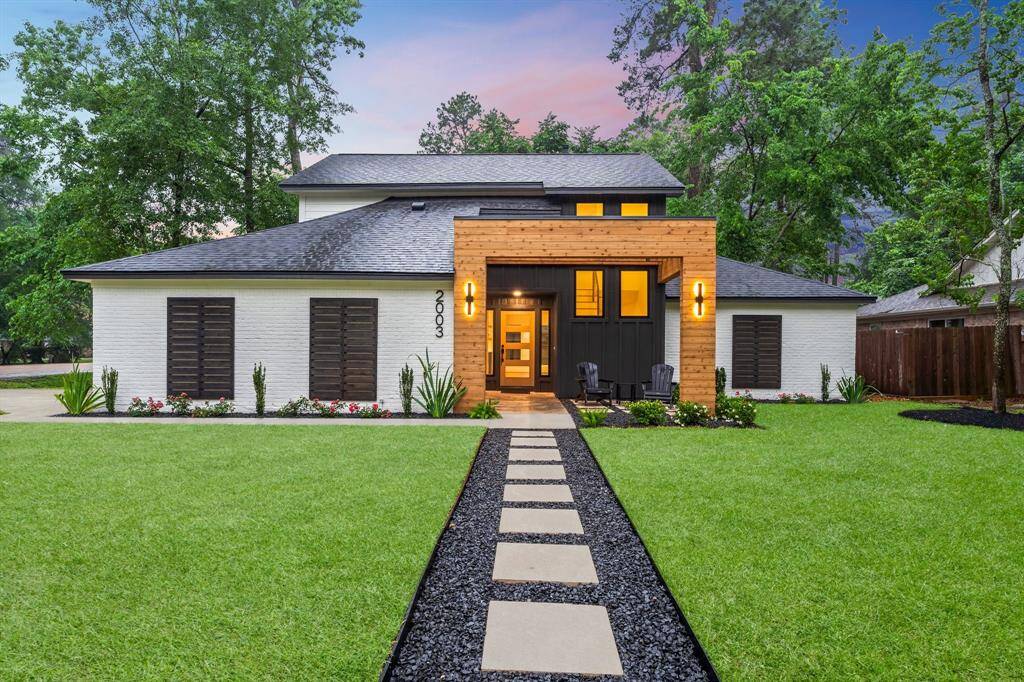 This home looks nothing like it's former self! Another truly remarkable renovation by CORNERSTONE CONSTRUCTION, known for doing what seems impossible in home renovation with a discerning eye for design and top-notch attention to detail, fit and finish. Absolute perfection!