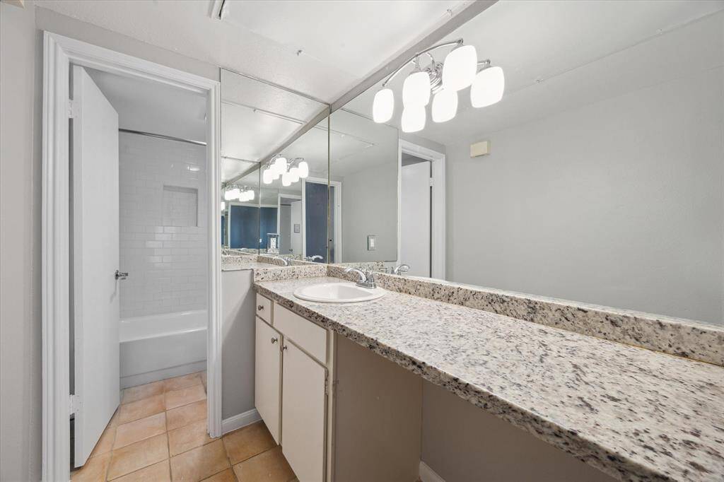 2nd On-Suite Bath