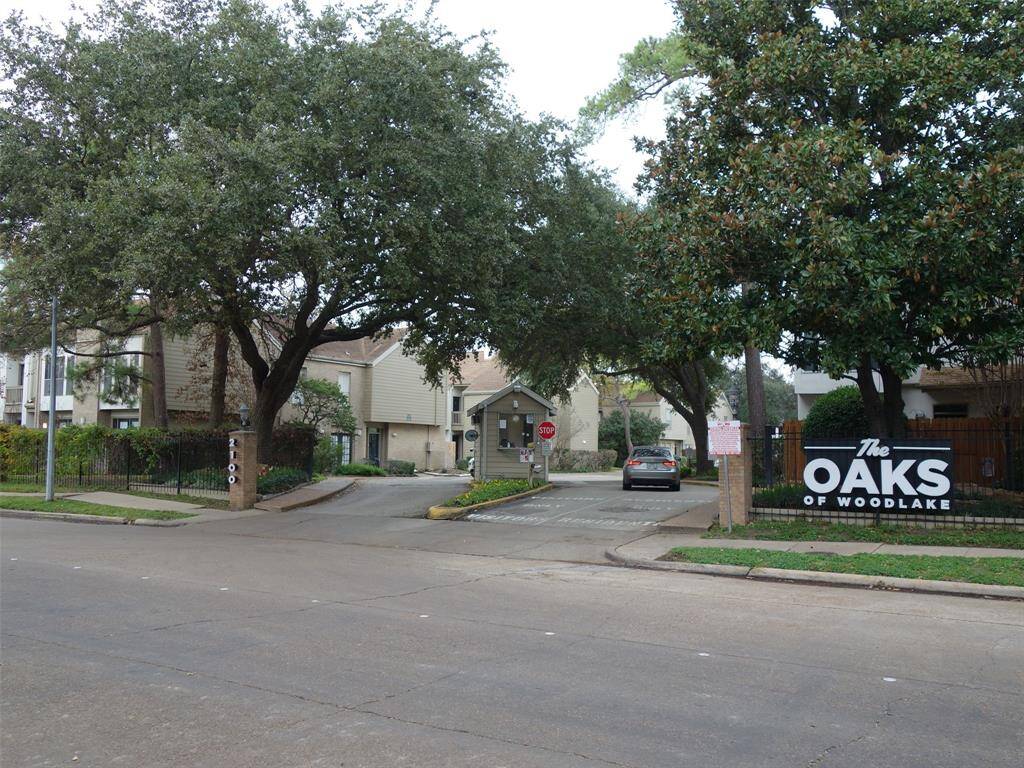 Oaks of Woodlake Entrance with 24 Hour Manned Gate